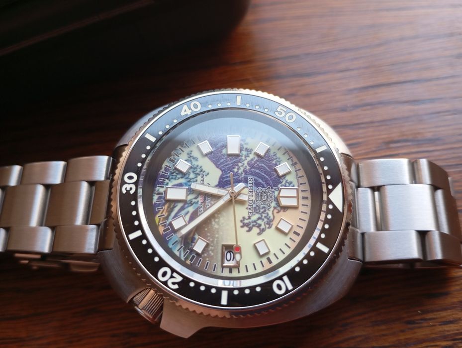 Часовник Steeldive