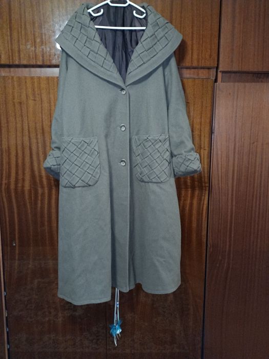 Елегантно дамско зимно палто в светло кафяв цвят