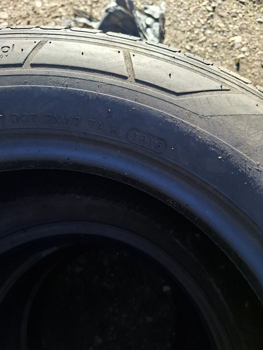 Vand set 4 anvelope 195 75 16 C hankook de vara