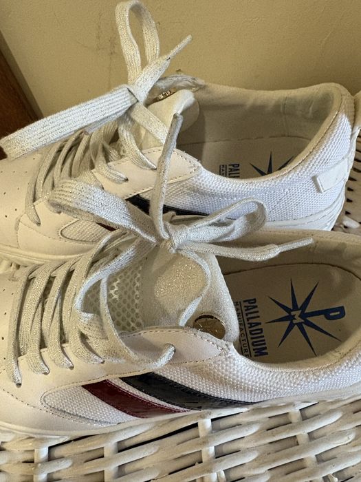 Дамски кожени обувки Palladium