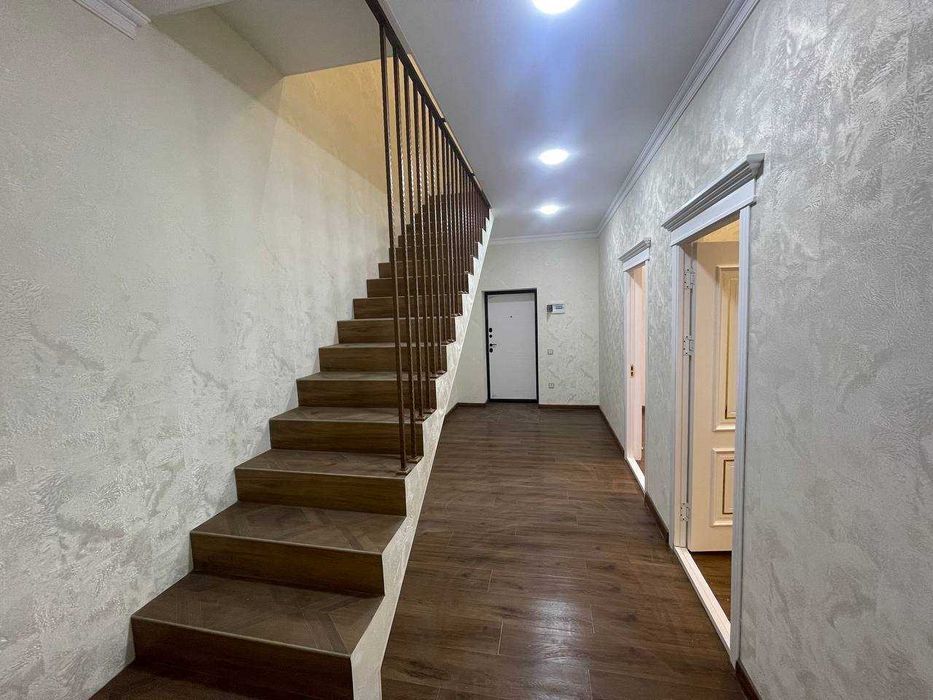 Дуплекс 115 кв ЕВРО РЕМОНТ Срочно Сотилвоти Замона туйхона 3 та хона