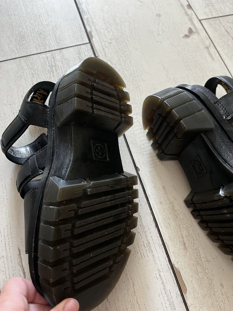 Dr Martens Ricki кожени сандали