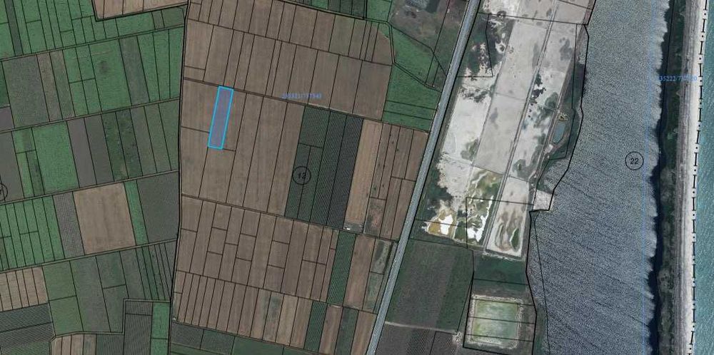 Два парцела за застрояване в местността Езерото, Поморие