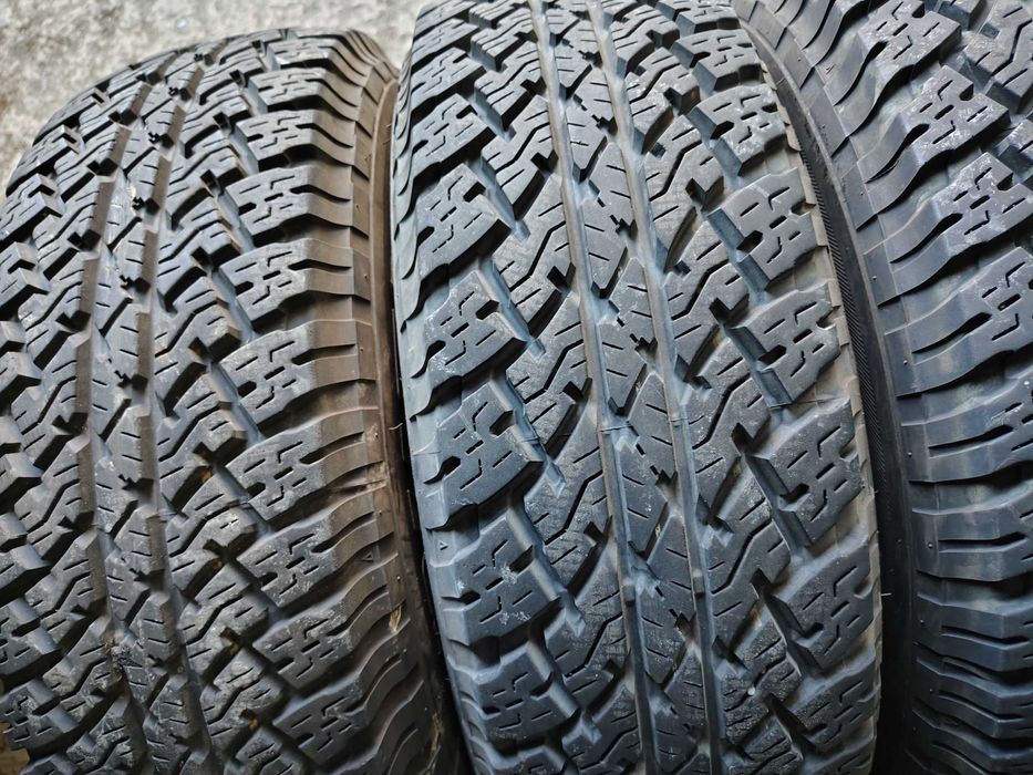 4бр.всесезонни гуми BRIDGESTONE 225 75 15C DOT16 цена за брой