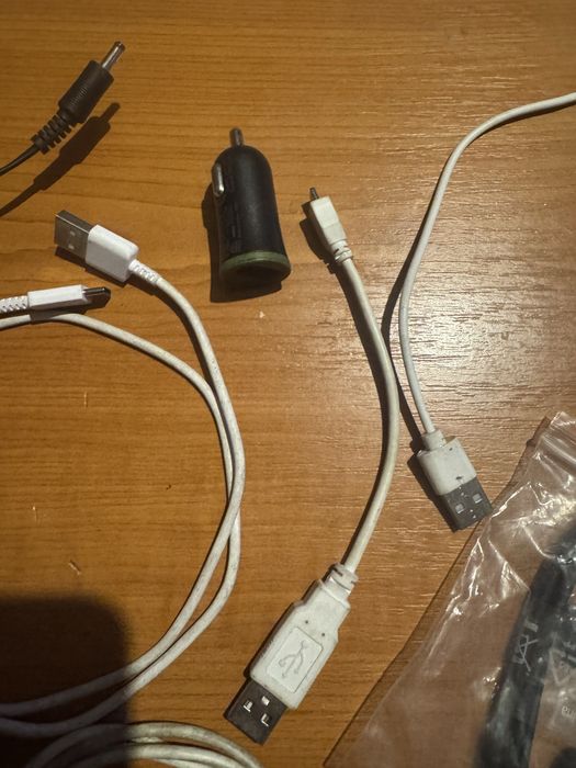 Cabluri incarcare telefoane