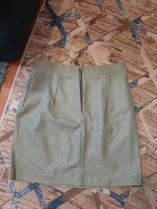 Fusta din imitatie piele mărimea S