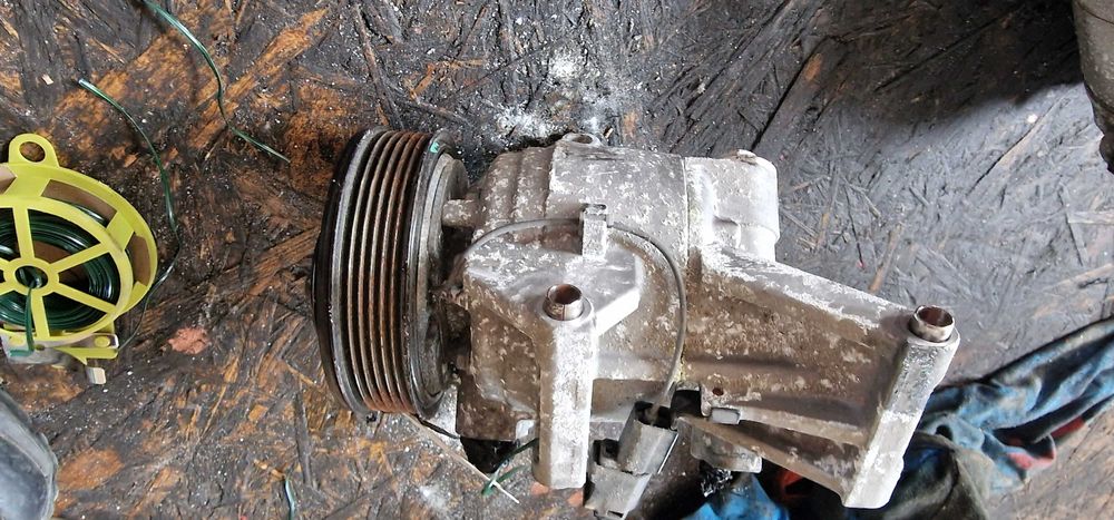 Compresor Clima Mazda 2.0 Benzina cod DB5H61450