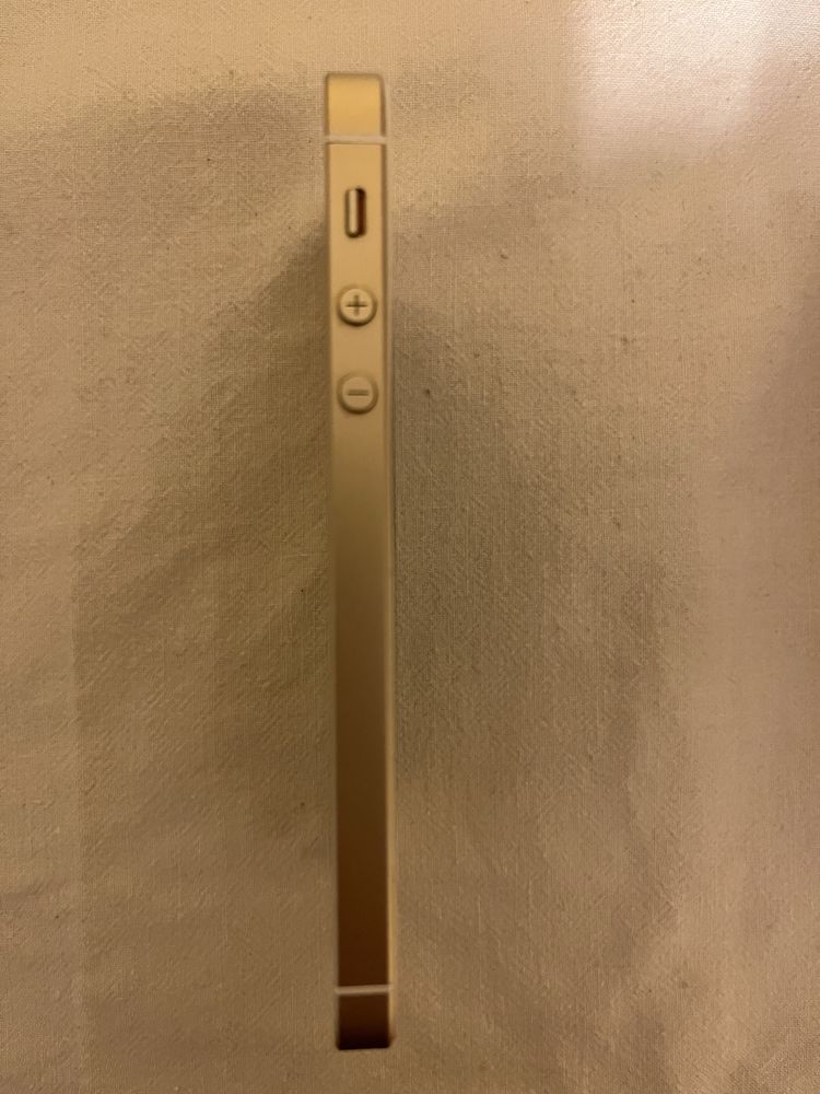 Iphone SE 2016 за части