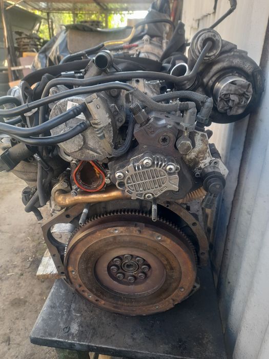 Motor M9R Renault Trafic Opel vivaro 2.0Diesel.euro 4 și euro 5.