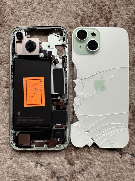 De vanzare mijloc cu spate si piese iPhone 14 pentru piese/ asigurare