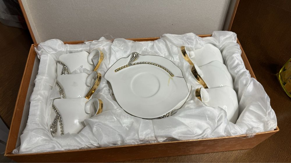 Чайный сервиз. На 6 персон. Белый.