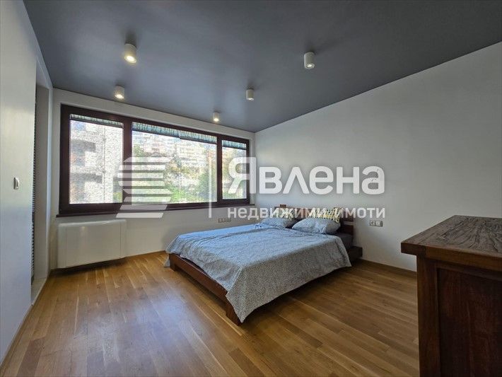 Дава се под наем Многостаен апартамент в Варна, Бриз - 150 кв.м за 1500 € - Снимка #3