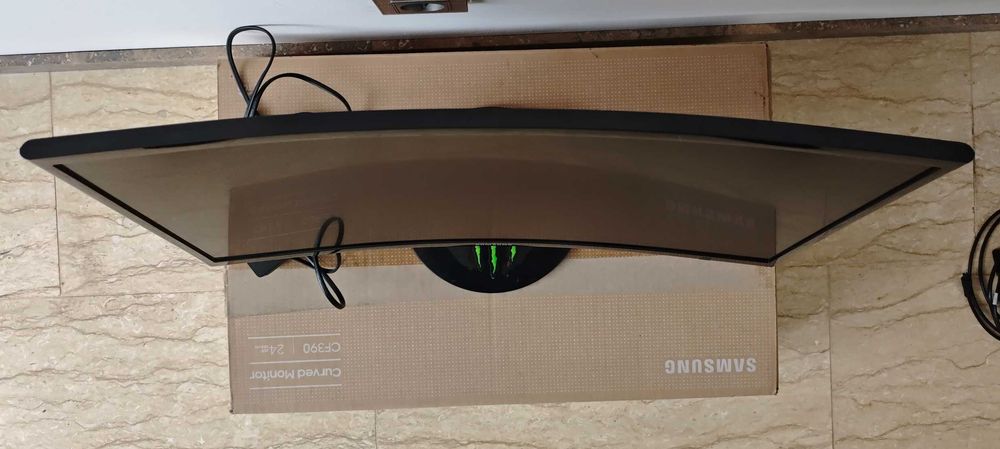 Monitor Samsung Curbat 24'' CF390