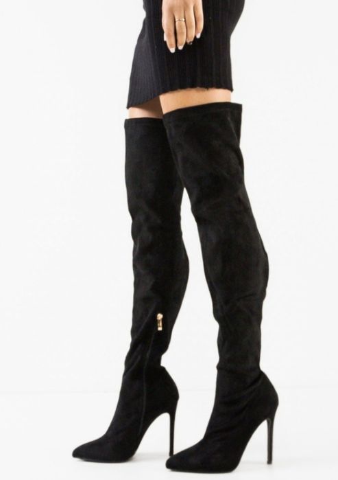 Велурени ботуши над коляното