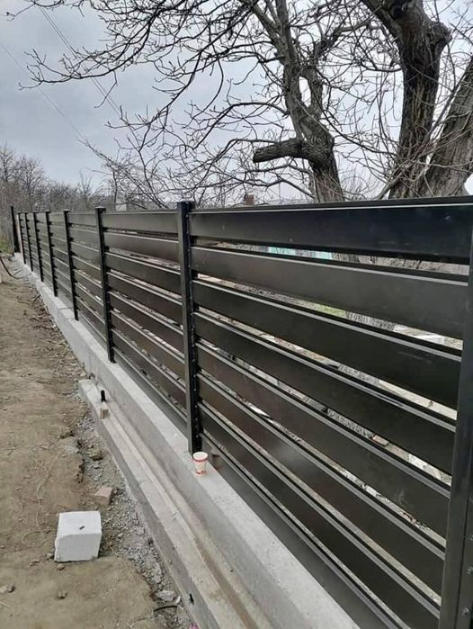 Vând garduri și porți