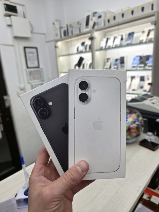iPhone 16 / White și Black / 128GB / Sigilat / Posibilitate Rate