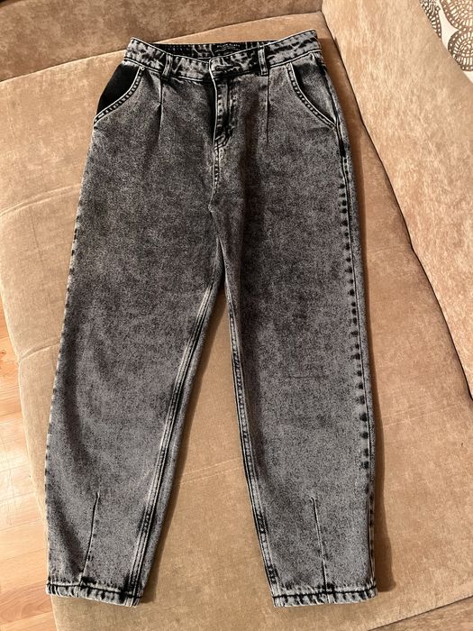 Продам джинсы в отличном состоянии, размер (38) 42-44