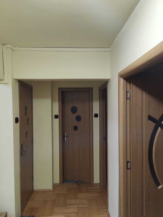 Apartament 4 camere renovat • Prima închiriere • Zona Între Lacuri