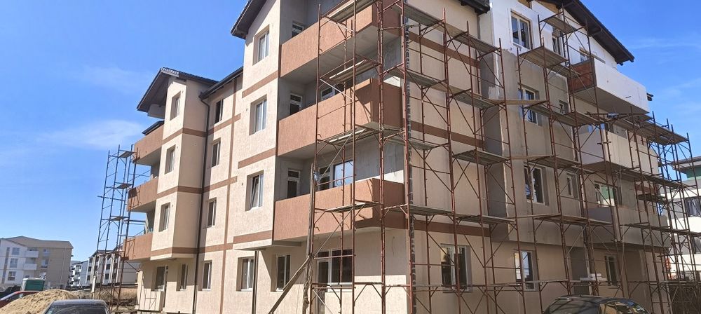 Vând apartamente cu 2 si 3  camere proprietar