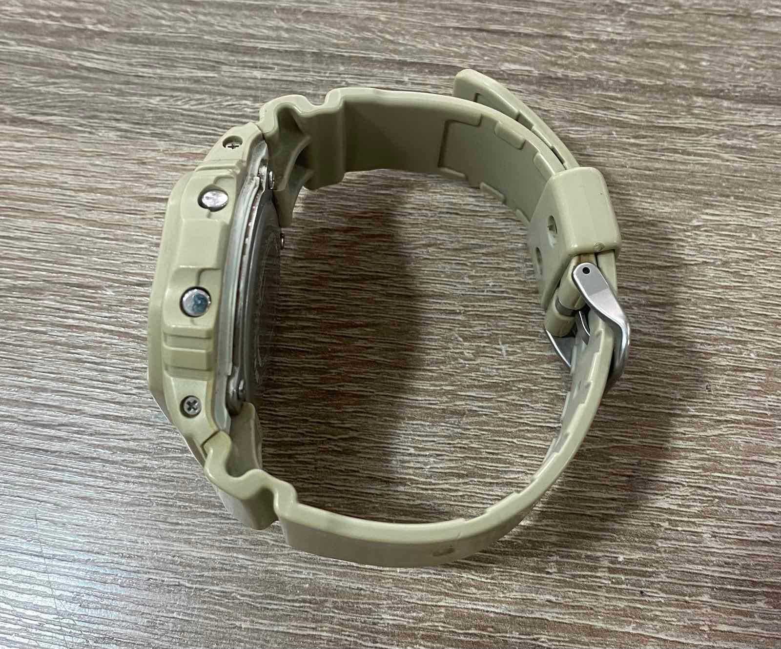 Часовник Casio G-SHOCK DW-5600