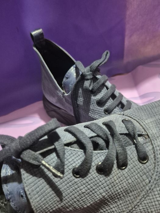 Дамски сиви обувки