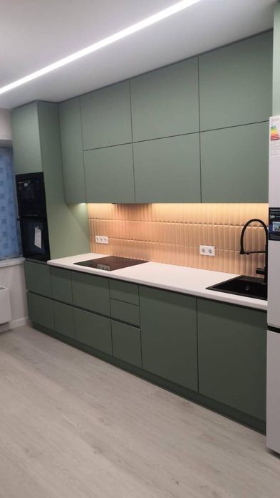 Mebel  na zakas Gold pagon metri 1.800.00