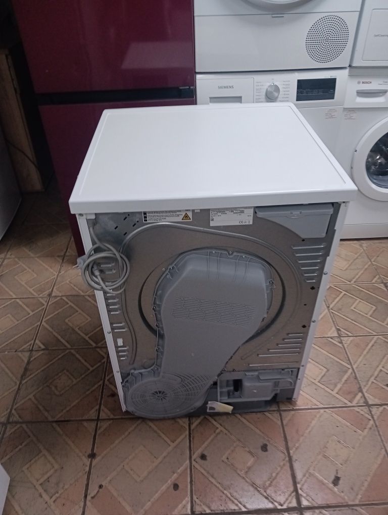 Чисто нова сушилня с термопомпа Siemens IQ 300 24 месеца гаранция!