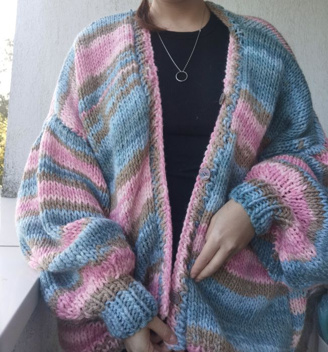 cardigan chunky oversize tricotat manual cu lana in compozitie culori