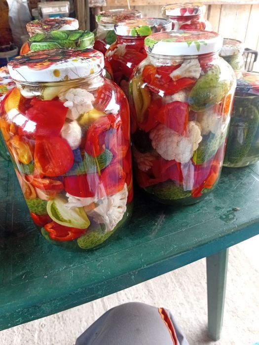 Borcane cu muraturi, 3,700 ml per borcan ,