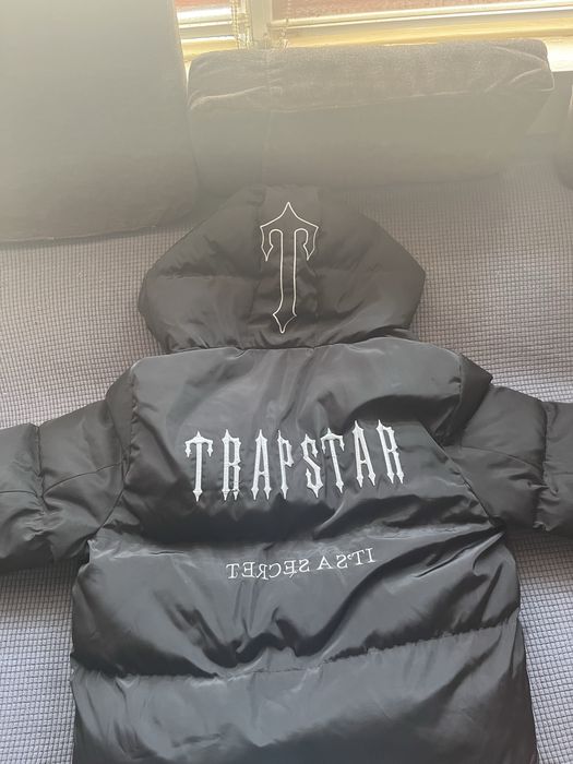 Trapstar  яке  СПЕШНО