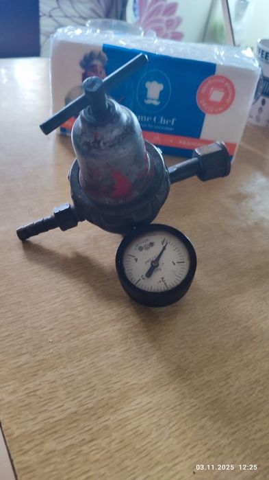 Редуктор на кислородный балон