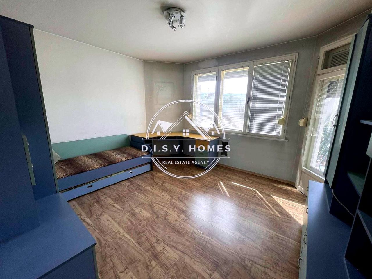 Продава се Двустаен апартамент в Горна Оряховица - 79 кв.м за 823 €/кв.м - Снимка #2