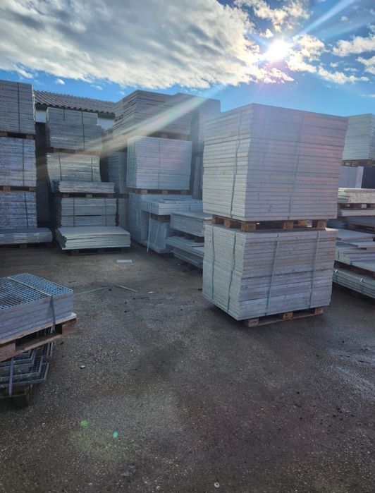 Vând grătare zincate