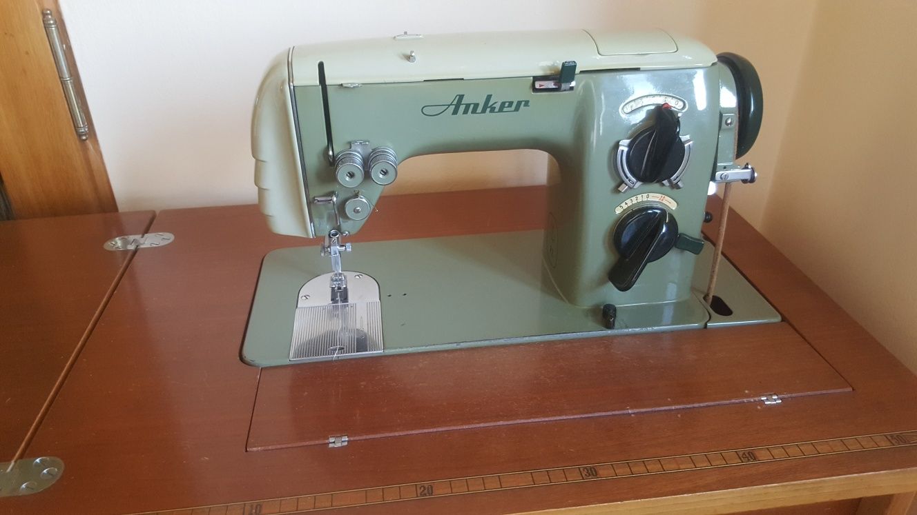 Masina de cusut colectie Anker model RZ Sewing Impecabila