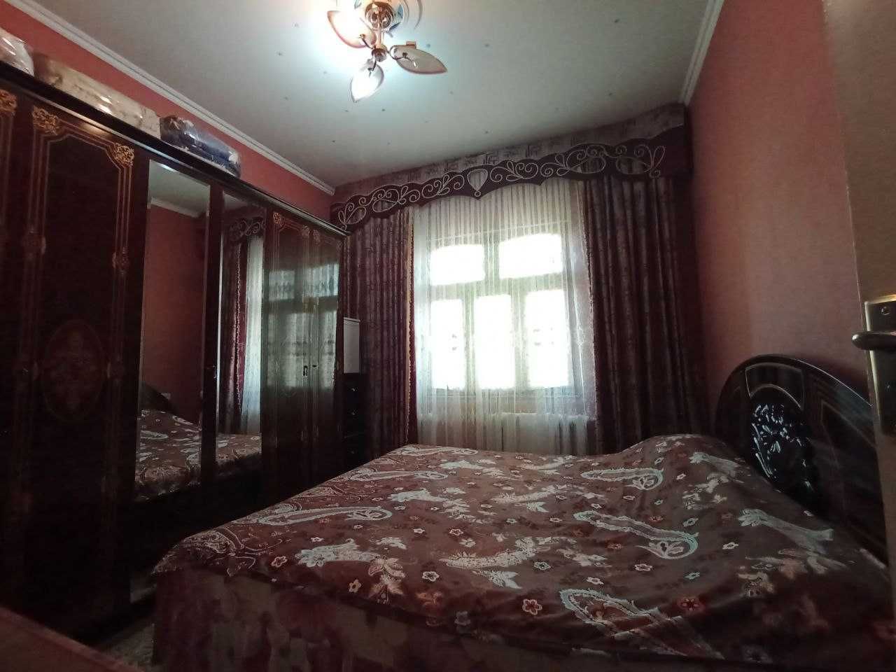 Продается 4х комнатная квартира 40 лет Ориентир Крестик (136559)