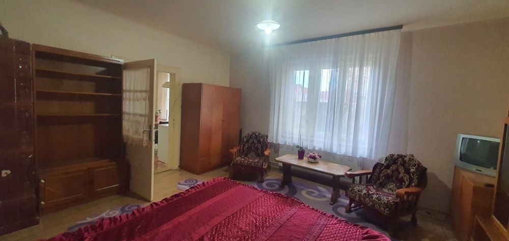 Închiriez apartament la casă, în Turnișor, unei familii fară copii