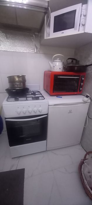 холодильник ИНДЕЗИт50000, асель печь, микроволно