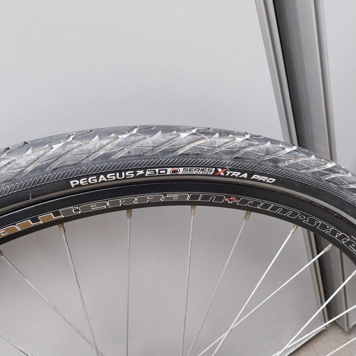 НАЙ ДОБРАТА ОФЕРТА 28" Капли комплект MTB2 force , дискови спирачки.