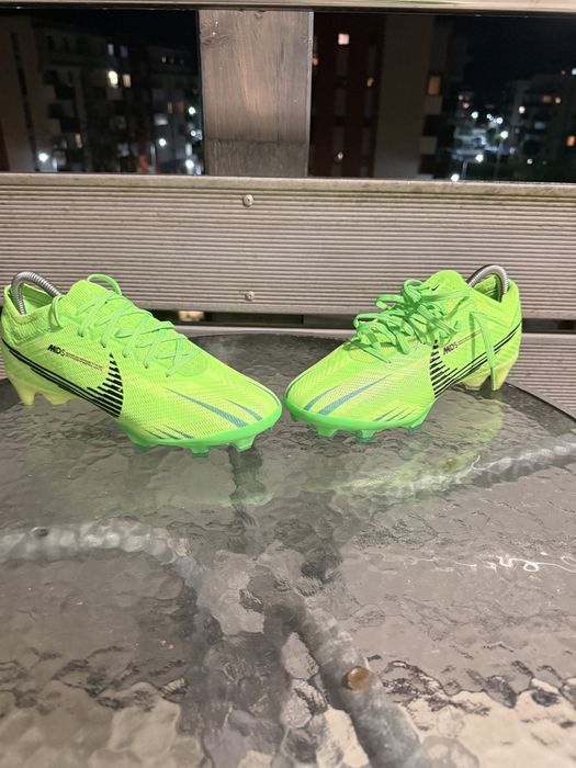 Ghete fotbal nike vapor 15 elite mercurial