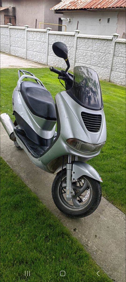 Motoscuter Peugeot elyseo 125