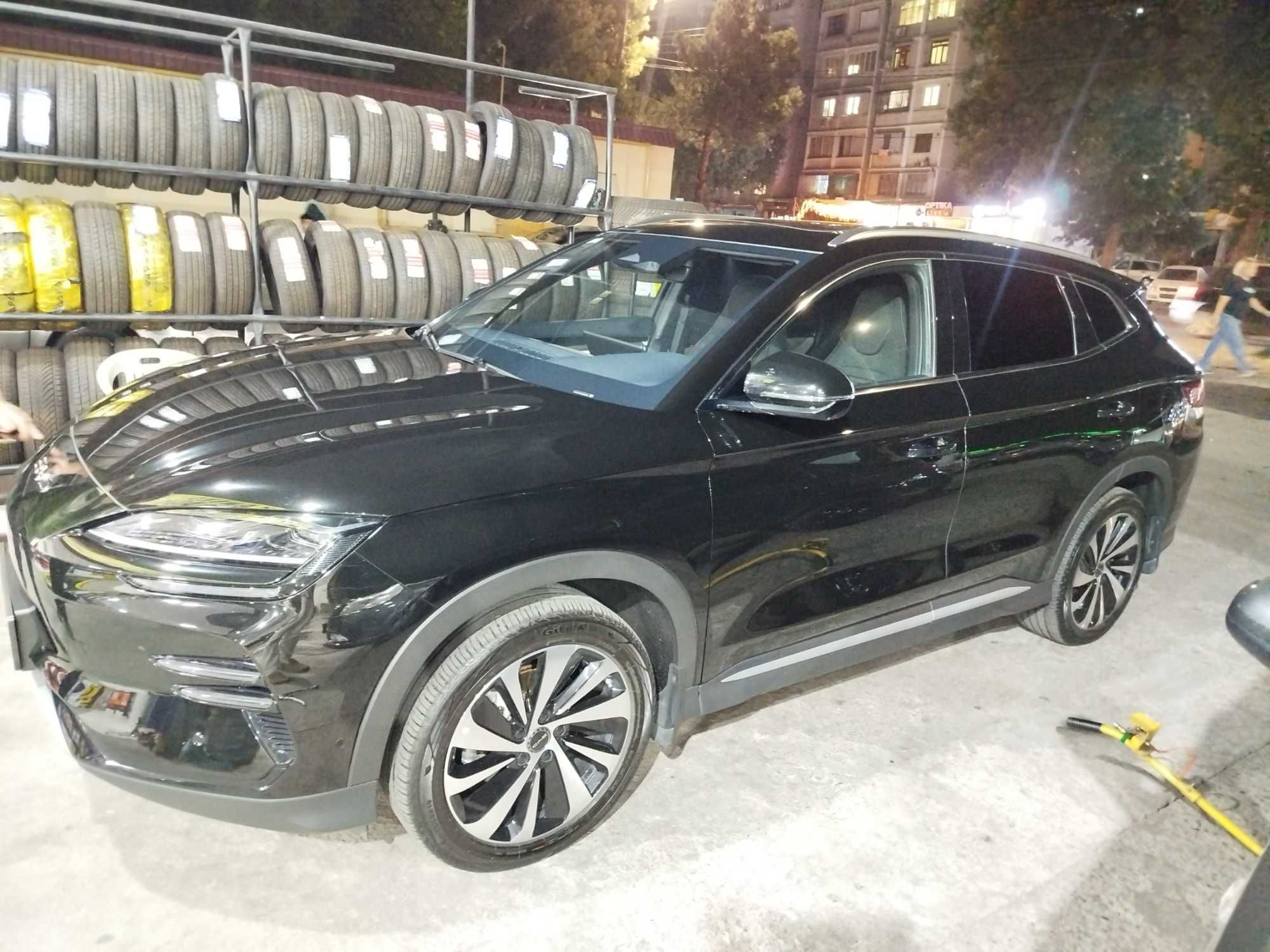 BVD Chempion ful sotiladi kraska toza