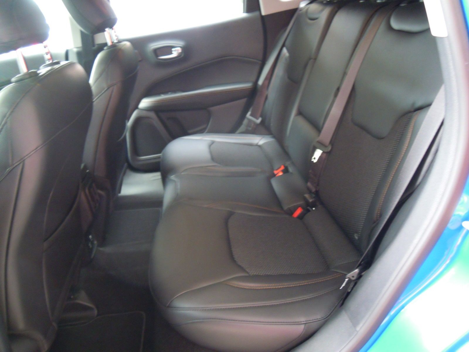 vând jeep compass 2.0 diesel
