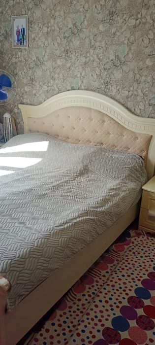 Кровать двуспальная