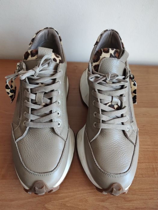 Sara Pen и нови италиански обувки