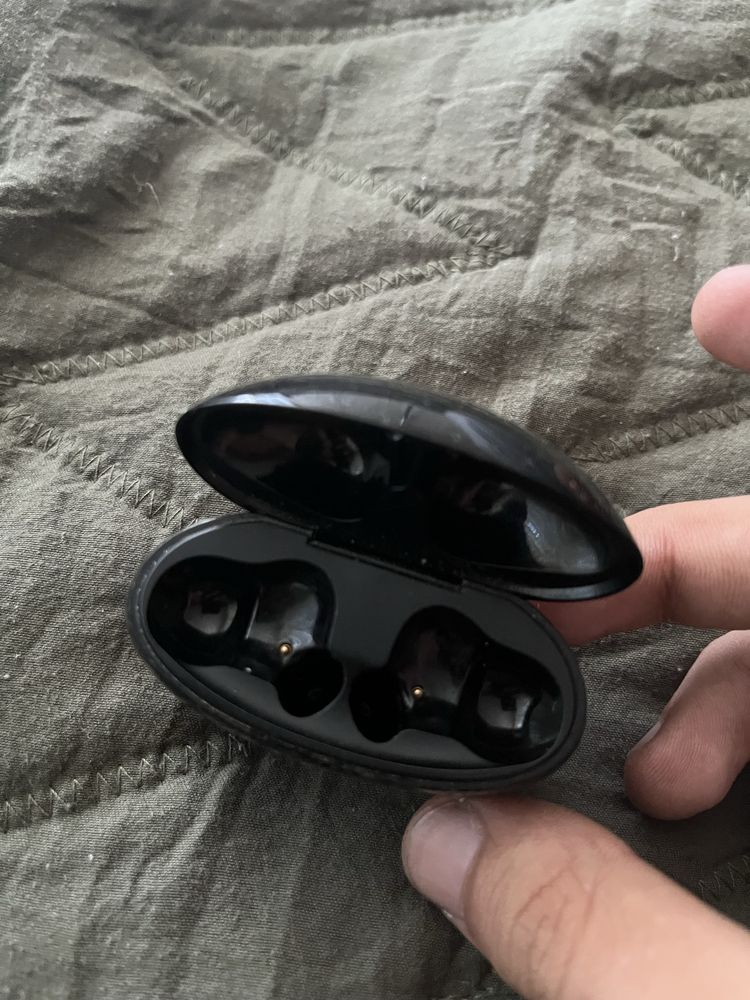 Huawei  earbuds i4