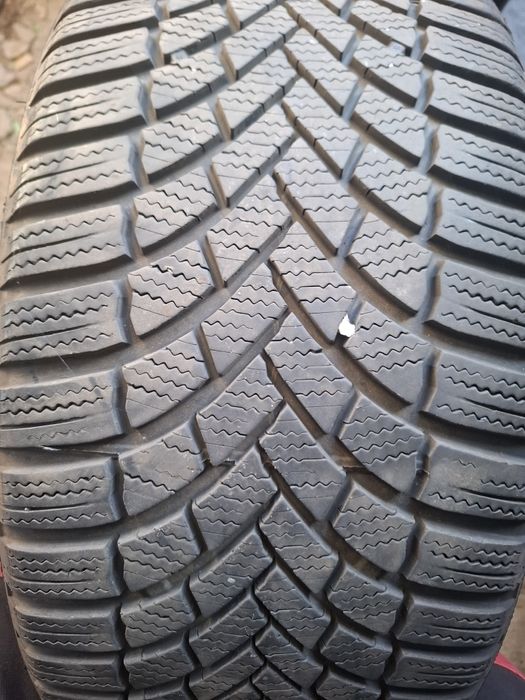 225 40 18 Bridgestone 2броя дот 3022 цената е за брой