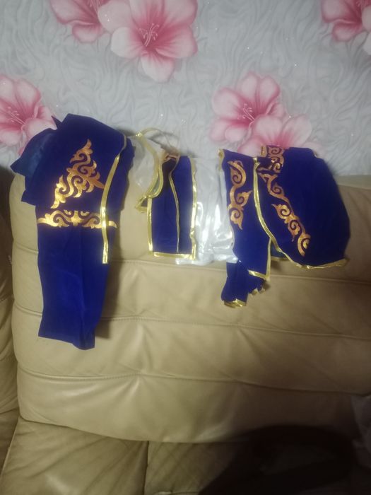 Продам новогодные костюмы