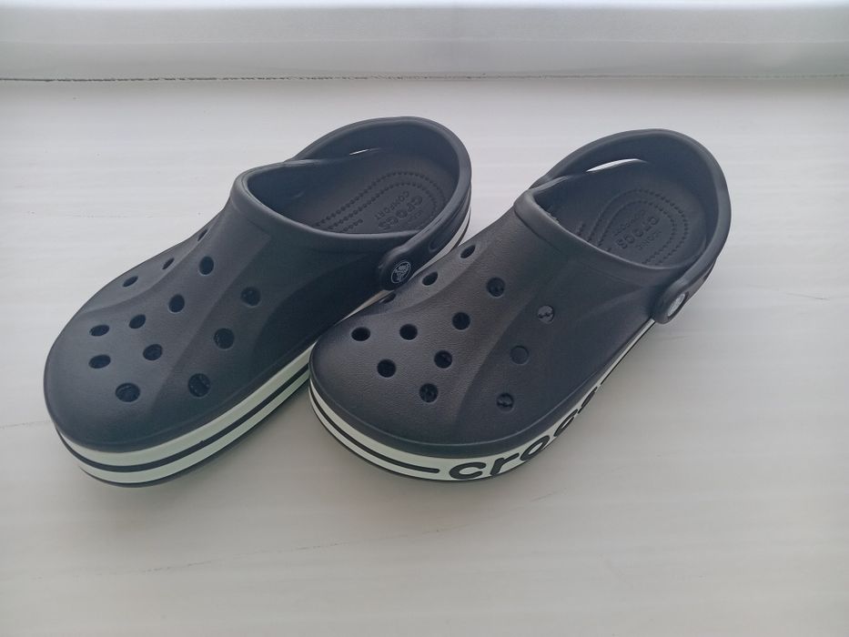 Продам кроксы не дорого,срочно!