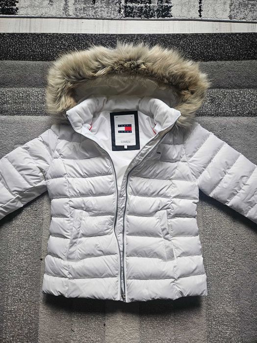 Ново оригинално дамско яке Tommy Hilfiger, Л размер