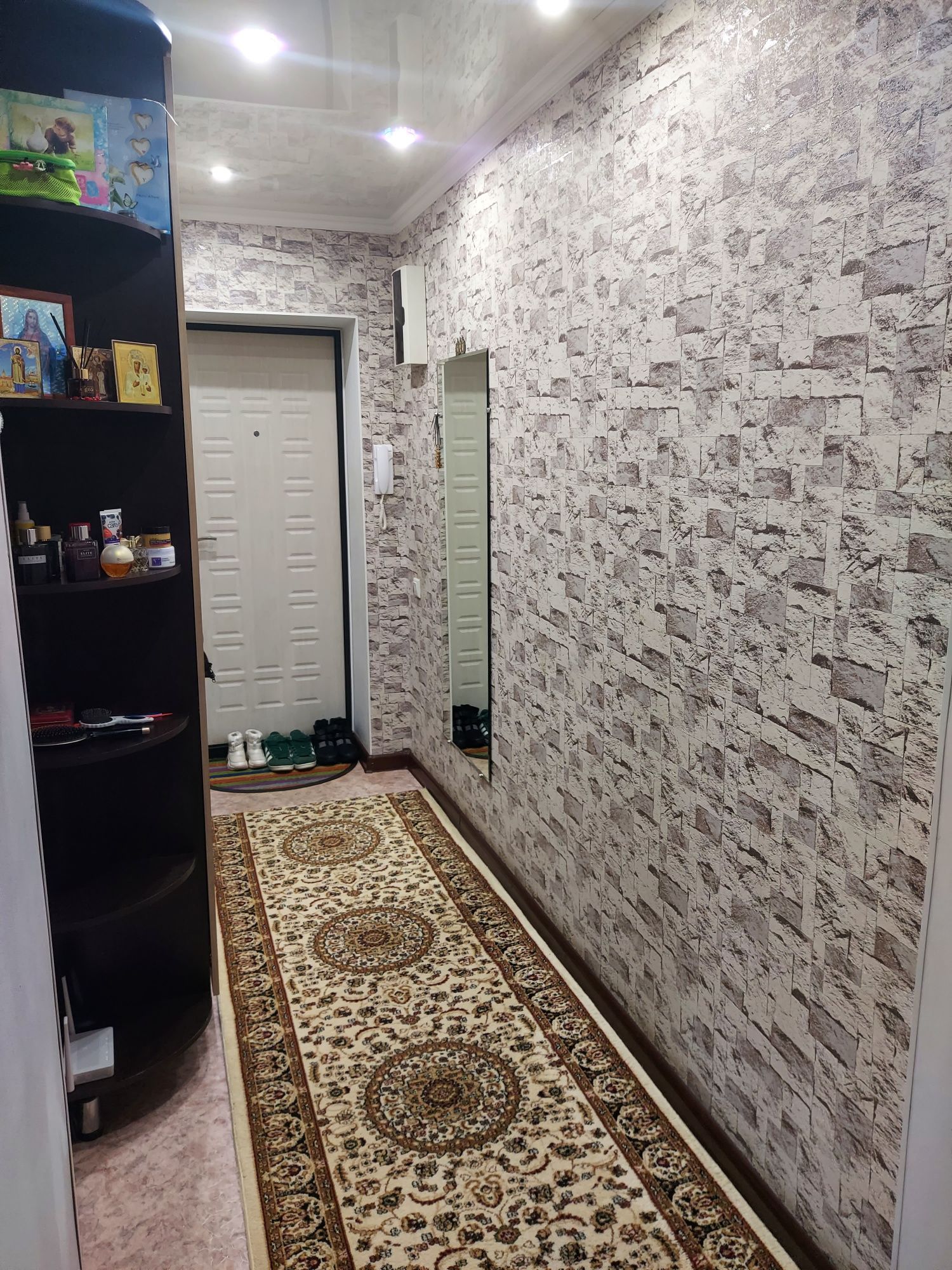 Продам 2ух комн квартиру